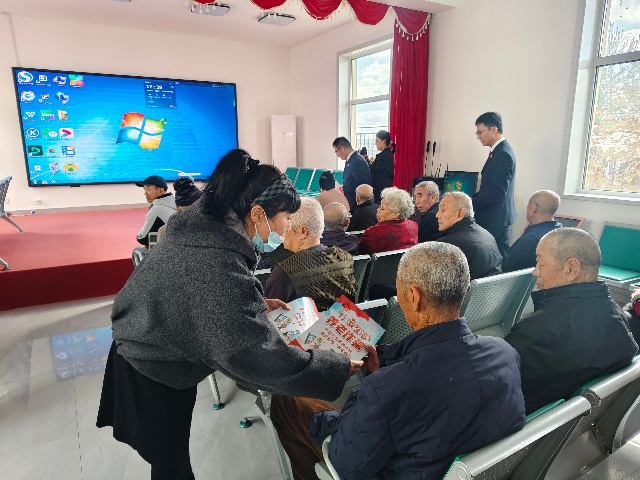 社区动态 法治暖阳照进千家万户——法律咨询活动助力居民权益保障